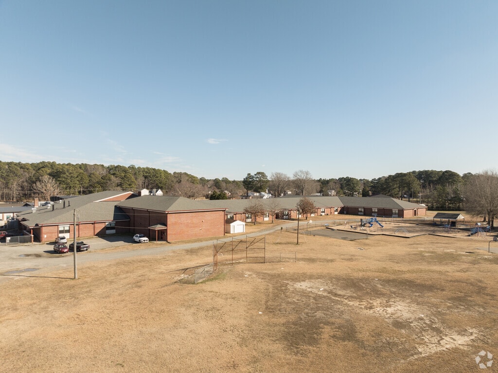 31% of students at Thomas Hunter Middle School are proficient in math.