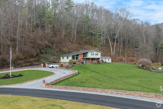 Some Eldred homes sit on large lots that offer privacy.