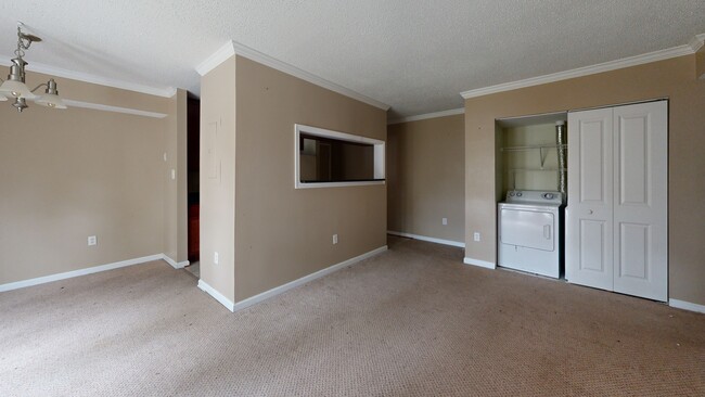 15641 Horseshoe Ln unit 641, Woodbridge, VA 22191 - photo 2