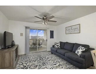 38 Lantern Bay Ln Unit 4, Branson, MO 65616