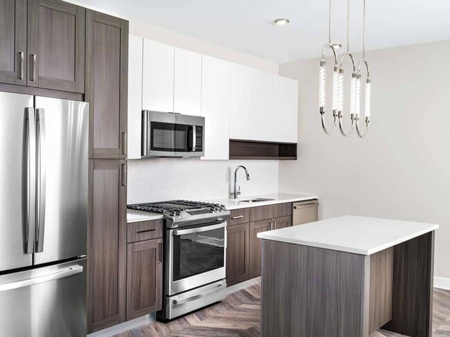 Modera Founders Row. Experience a community residing within the city's newest mixed-use destination.