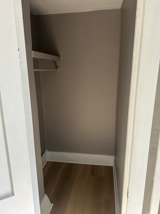 122 Sibben St unit Apartment A, Manistee, MI 49660 - photo 4