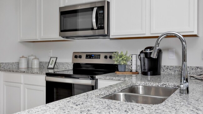 21438 Scuttle St, Athens, AL 35613 - photo 7