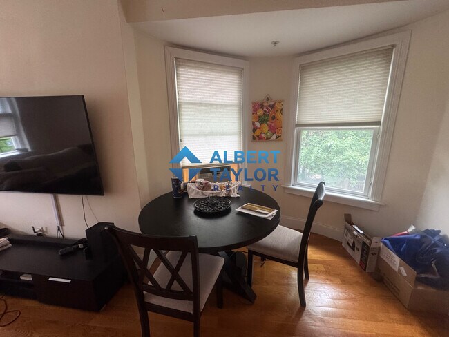 10 Selkirk Rd unit 2, Brighton, MA 02135 - photo 4