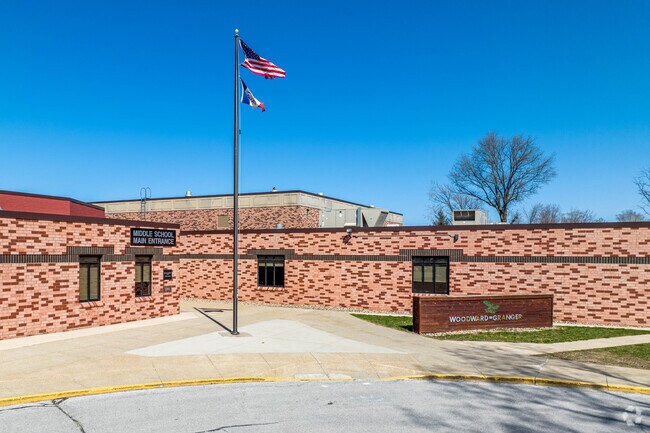 The Woodward-Granger Middle and High Schools feature outstanding scores in Test Score and College Preparedness.