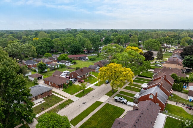 Far West Detroit is well regarded for its suburban qualities.