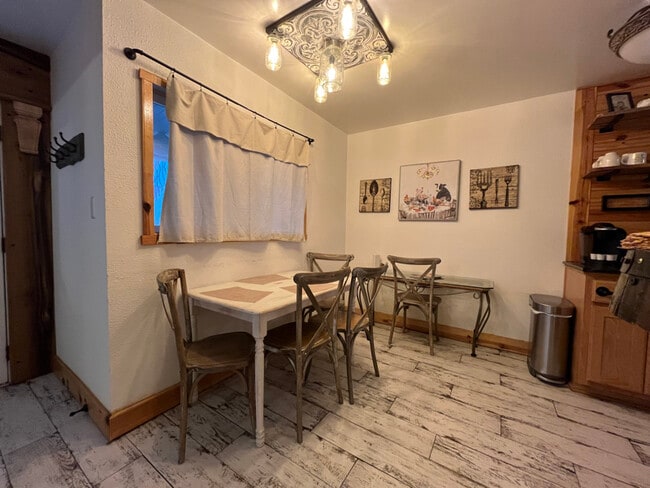 12102 Carriage Ct SE unit B, Huntsville, AL 35803 - photo 3