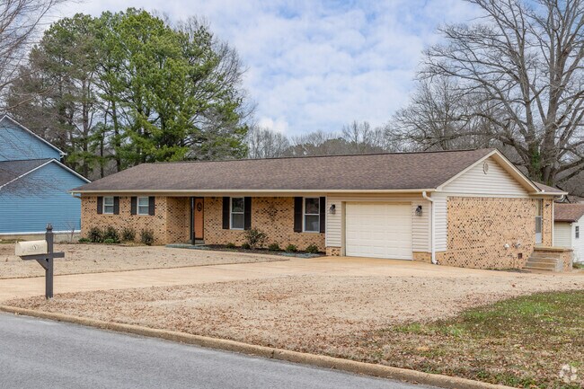 Ranch style homes dot the landscape of Milan.