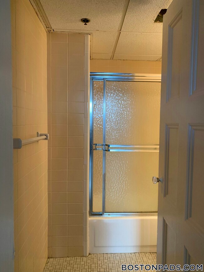 62 Boylston St unit 224, Boston, MA 02116 - photo 2