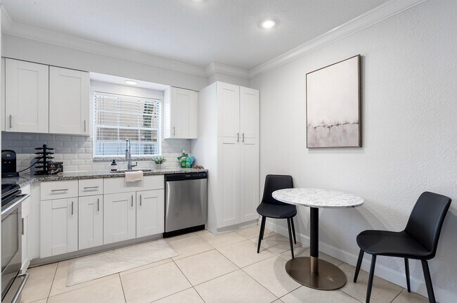 BC Tampa, Tampa, FL 33609 - photo 3