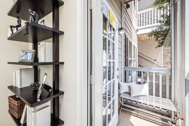 1 Bedroom with Sunroom: Patio