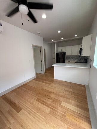 2037 St Salazar Cir, Modesto, CA 95358
