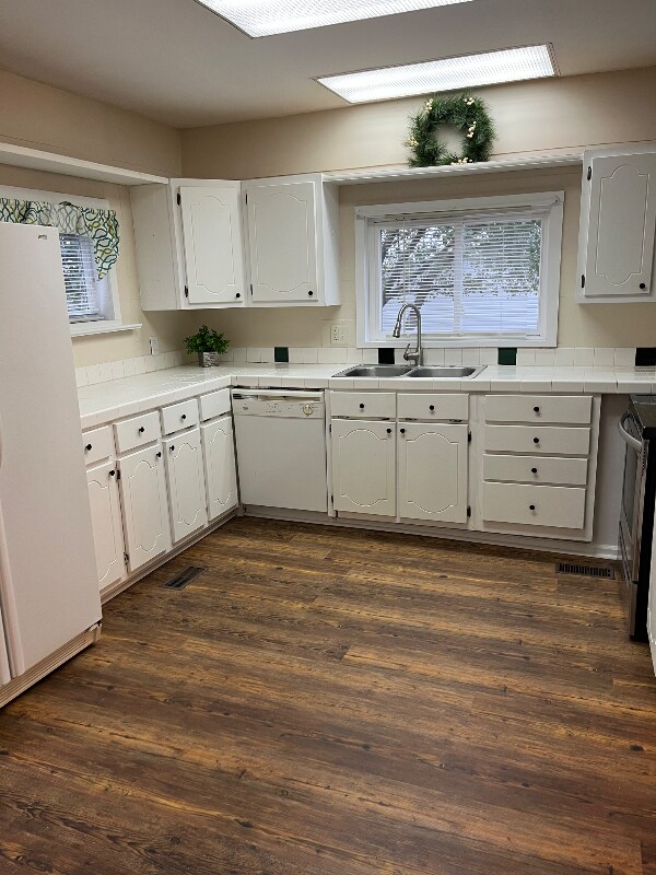 8509 Edwards Rd, Castalia, NC 27816 - photo 2