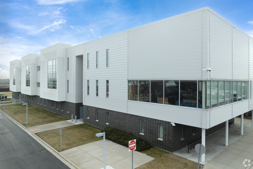 Rochelle Zell Jewish High School, Rankings & Reviews