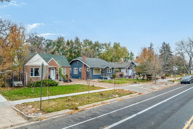 Single story Ranch-style homes are prevalent in the Cranford neighborhood.