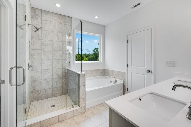 52 Sheryl Way, Loganville, GA 30052 - photo 4