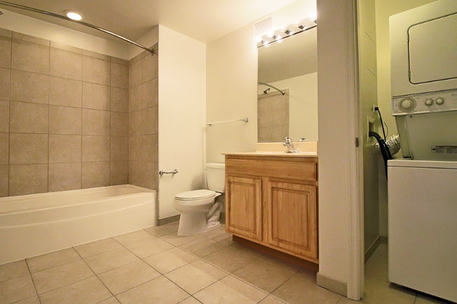 353 N Jefferson St, Chicago, IL 60661 - photo 7