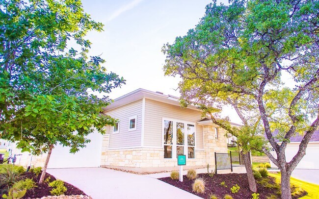 201 Kissing Tree Ln unit 36578811, San Marcos, TX 78666 - photo 5