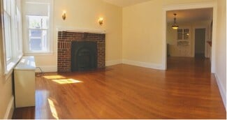 26 Parker St, Westwood, MA 02090