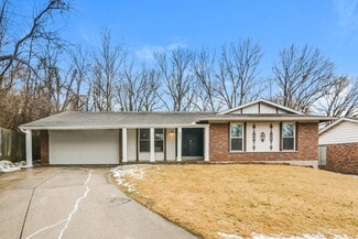 6847 Champaigne Dr, Florissant, MO 63033