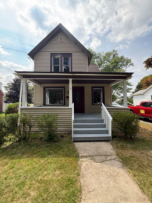 31 Summer St, Fredonia, NY 14063