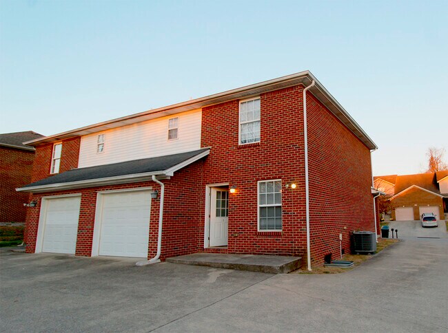 561 Hampton Way unit 1, Richmond, KY 40475 - photo 4
