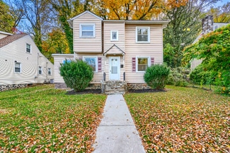 13 Summerfield Rd, Woodlawn, MD 21207