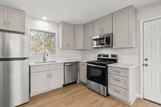 4622 Parkview Dr, Omaha, NE 68134