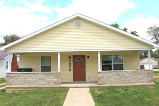 1312 W Bethel Ave, Muncie, IN 47304