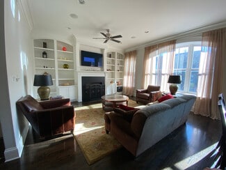 2138 W Roscoe St Unit 2, Chicago, IL 60618