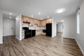 737 50th St NE, Washington, DC 20019
