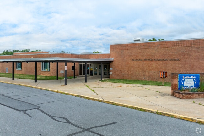Stevens Elementary School has a student-teacher ratio of 15 to 1.