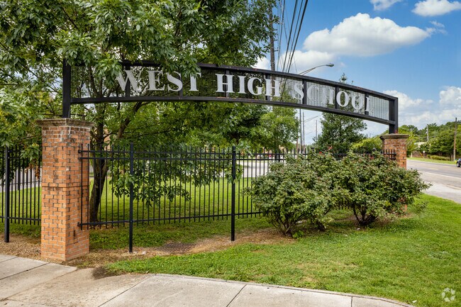 West High School received an overall grade of B+ from Niche.