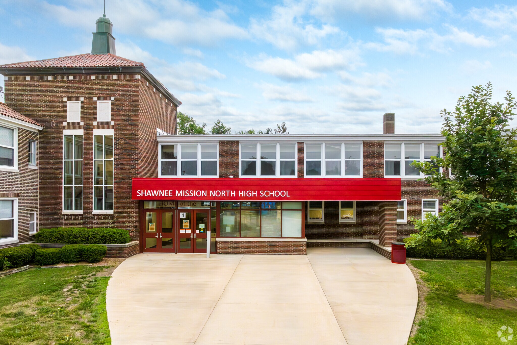 Shawnee Mission North High School is located in Shawnee Mission, Kansas.