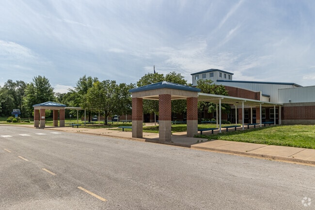 J.O. Kelly Middle School has 644 students in sixth and seventh grade.