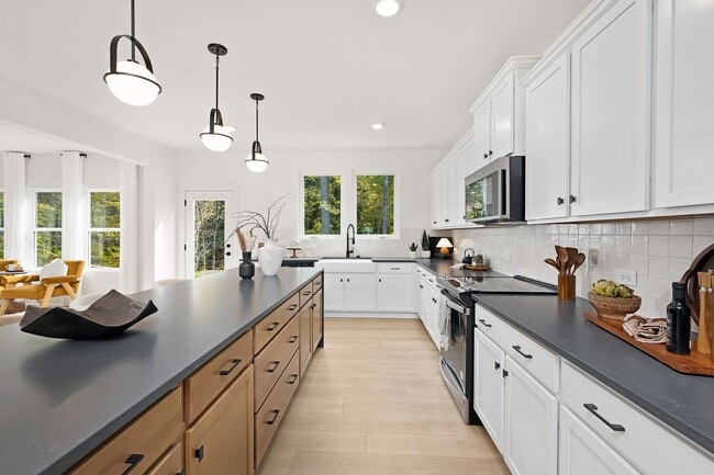 320 Earnhardt Rd unit 37216073, Salisbury, NC 28146 - photo 4