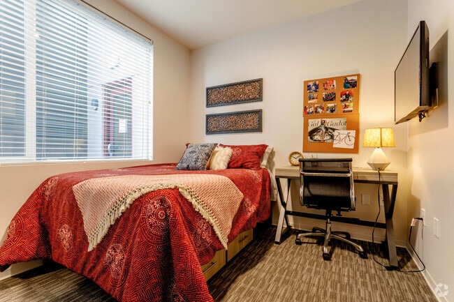 Luxury Housing - Uncommon Fort Collins, Fort Collins, CO 80524 - photo 3