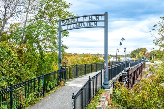 The east entrance to the Hands Across the Merrimack footbridge.