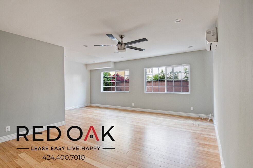 1023 N Hayworth Ave unit 4, Los Angeles, CA 90046 - photo 1