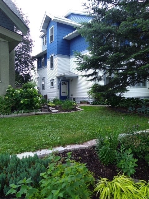 3215 33rd Ave S Unit Lower Duplex, Minneapolis, MN 55406