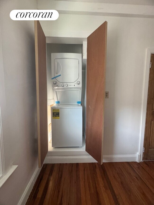 741 Crown St, Brooklyn, NY 11213 - photo 3