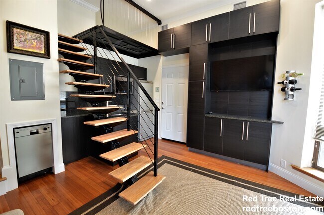 1700 Beacon St, Brookline, MA 02445 - photo 4