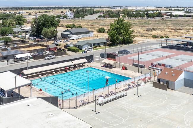 The pool at Gateway High School in Chowchilla.