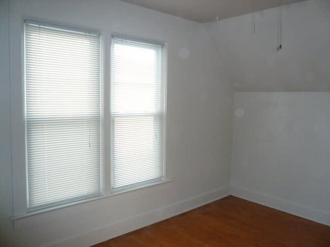 228 S Chestnut Ave unit 228, Green Bay, WI 54303 - photo 7