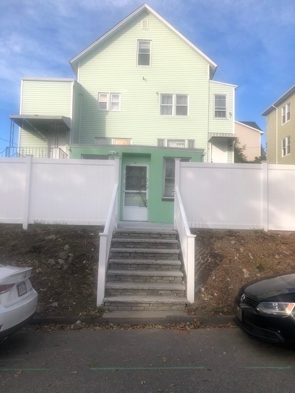 9 Division St Unit 3R, Worcester, MA 01604