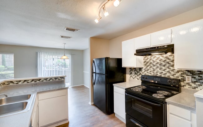 Park at Woodland Trails, Houston, TX 77040 - photo 5