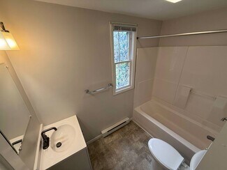 512 8th St S Unit 1-Main, Virginia, MN 55792