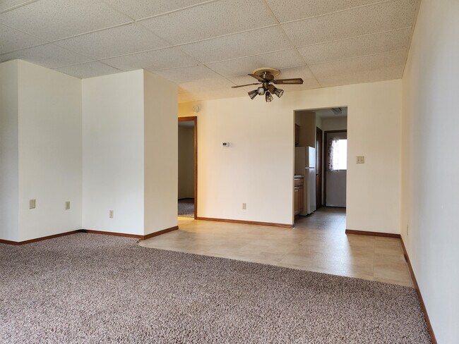 605 Clark St unit 607 Clark Street, Reedsburg, WI 53959 - photo 4