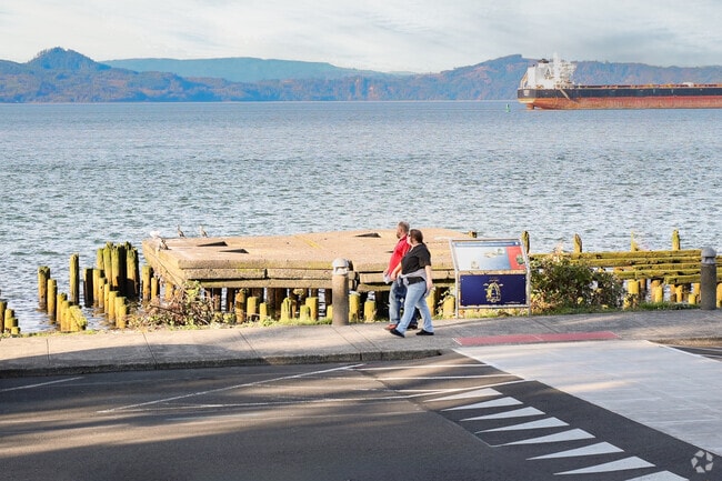 Take in the vistas with an evening stroll through nearby downtown Astoria.