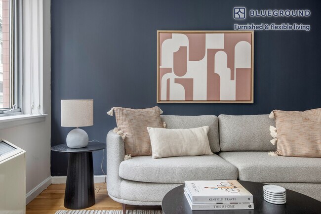 120 W 21st St unit FL6-ID1124, New York, NY 10011 - photo 2